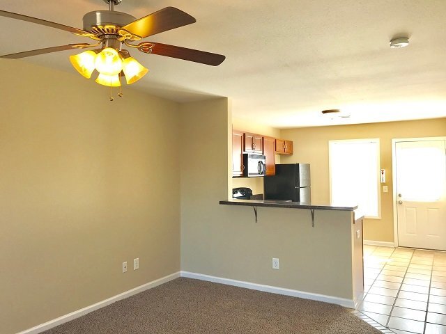 Building Photo - 812 Oak Arbor Ct