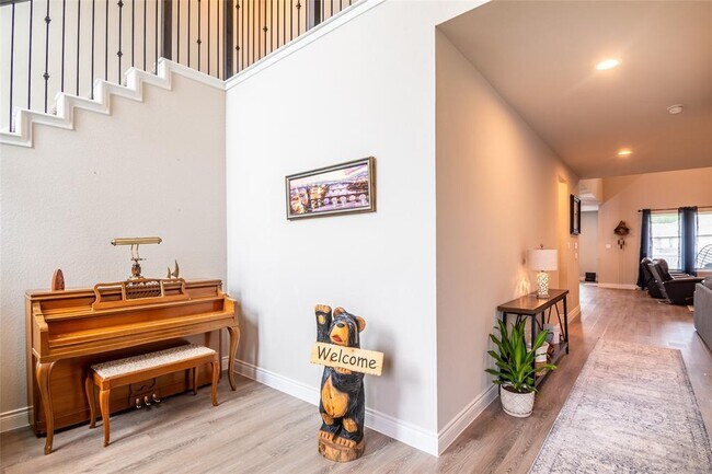 Building Photo - 31219 Gullwing Manor Dr