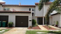 Building Photo - 1044 Ashley Ave