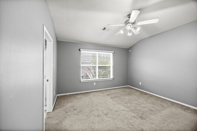 Building Photo - 12427 Oriole Lake Way