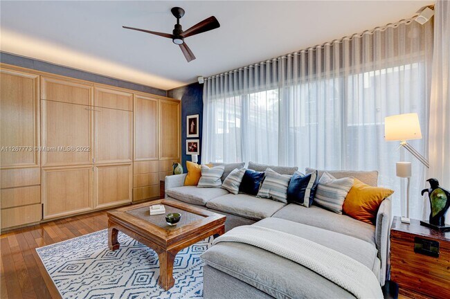 Building Photo - 2755 SW 2nd St