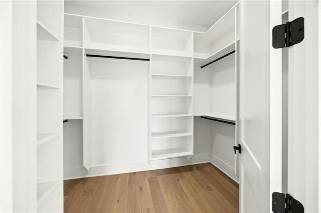 Building Photo - 403 Thunder Rd