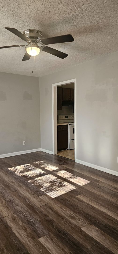 Building Photo - A - Ridgewood