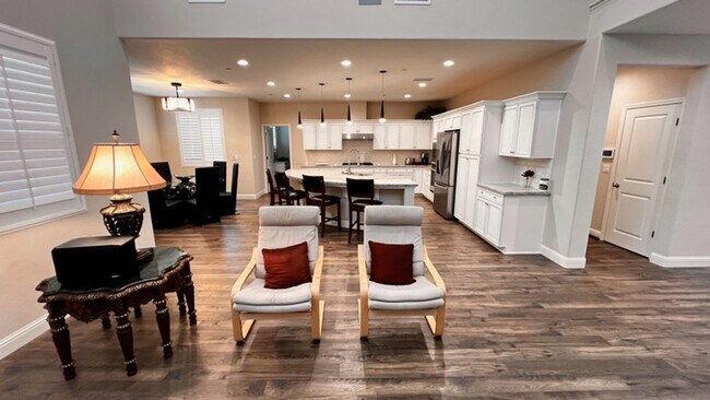 Building Photo - Beautiful Home for rent in Shannon Ranch in Visalia!