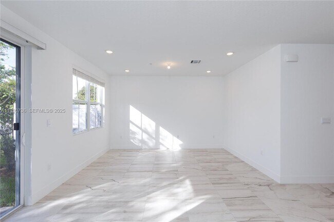 Building Photo - 17174 SW 2nd St