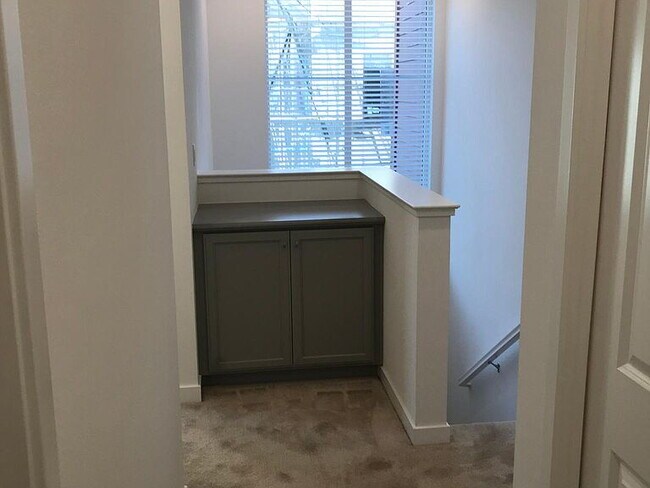 Building Photo - 3-Bedroom Gem with 2 Baths and 1,748 Sq Ft of Comfort in Dublin, CA!"