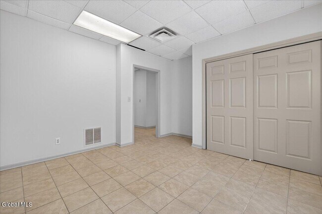 Building Photo - 54 Freemans Bridge Rd