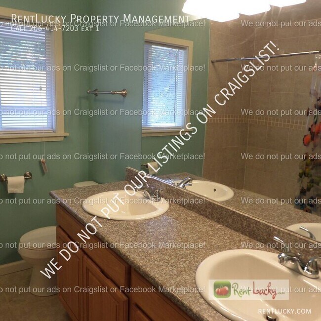 Building Photo - 1700 S 220th St