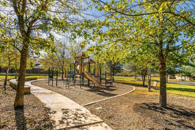 Building Photo - 5912 Eden Dr