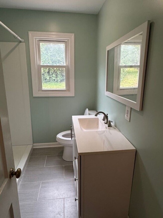 Building Photo - Beautiful 3 Bedroom/2 Bath Home in Convers...