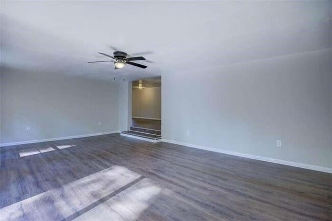 Building Photo - 201 Oglesby Bridge Rd SE