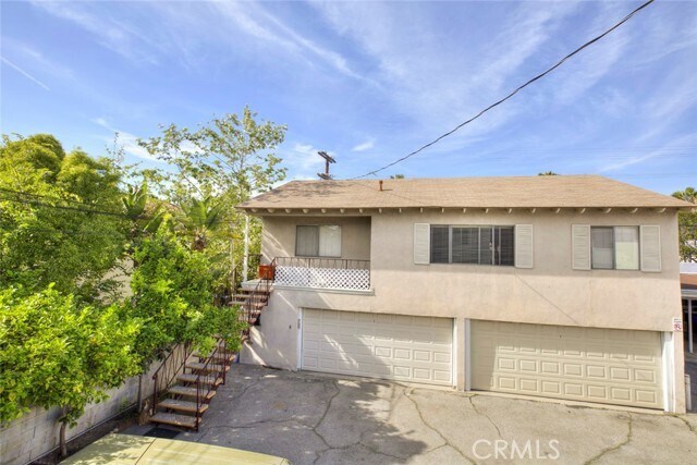 Building Photo - 1209 E Lexington Dr