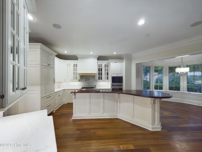 Building Photo - 3724 Rolston Dr