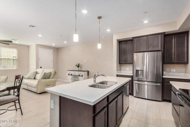 Building Photo - 2631 S Sulley Dr
