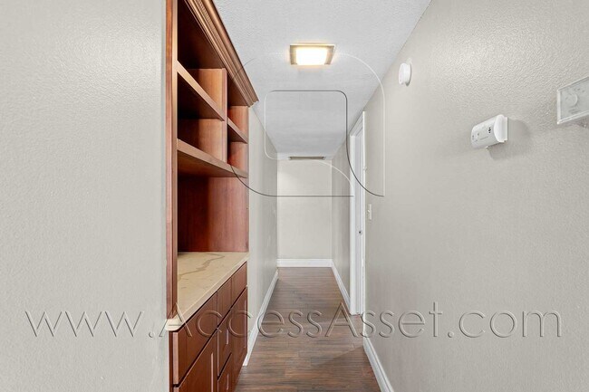 Building Photo - Beautiful 3BR/2BA Home In Hemet With Lush Backyard & Fruit Trees!