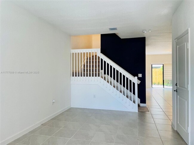 Building Photo - 28526 SW 134th Ave
