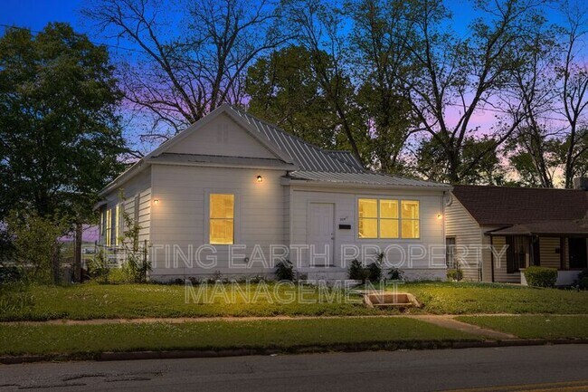 Building Photo - 2028 Avenue V