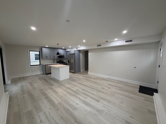 Building Photo - 23 Hudson Ave