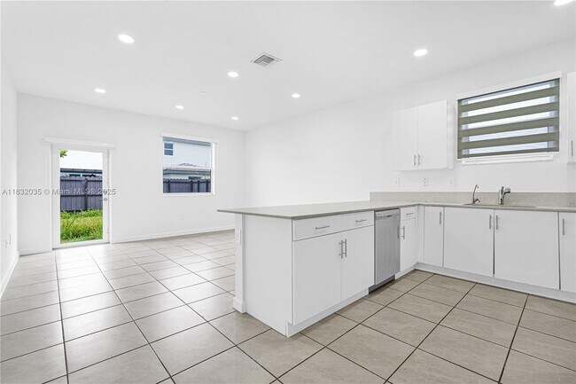 Building Photo - 12735 SW 211th St