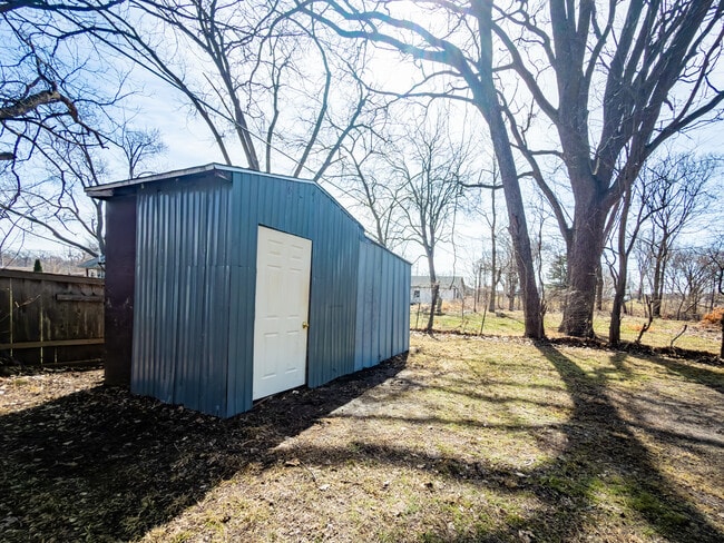 Building Photo - 612 Atwood Ave