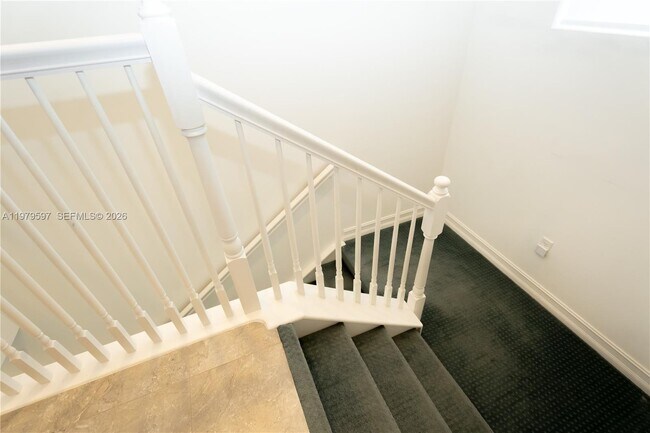 Building Photo - 11826 SW 13th Ct