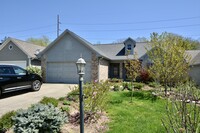 Building Photo - 7749 Chesapeake Dr E