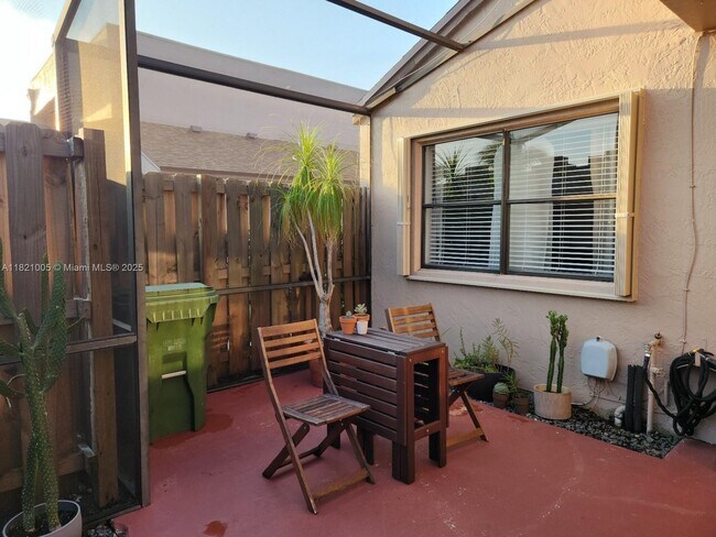 Building Photo - 12325 NW 11th Ct