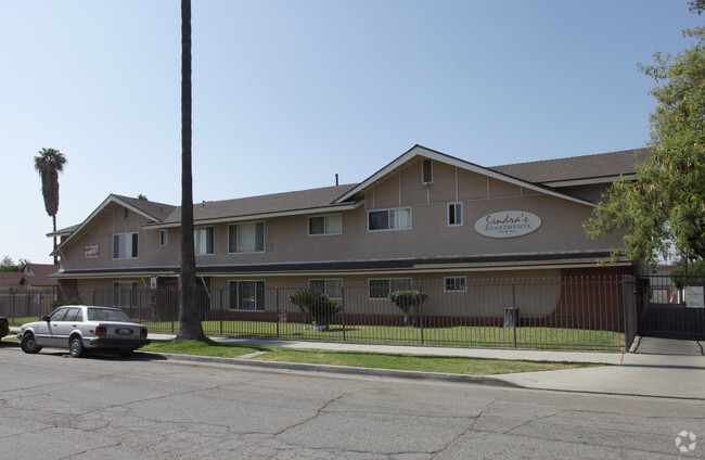 Sandaras Apartments - Sandra's Apartments