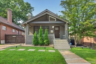 Building Photo - 7122 Nashville Ave