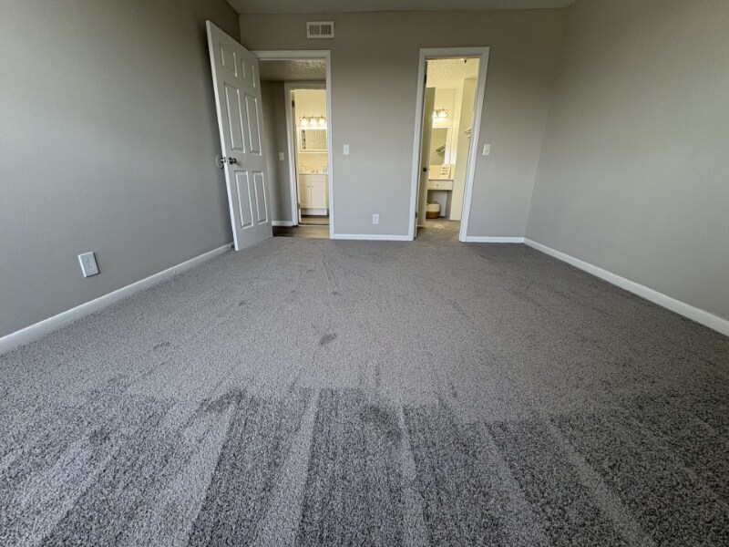 Building Photo - 1005 Hickory Hill Ln