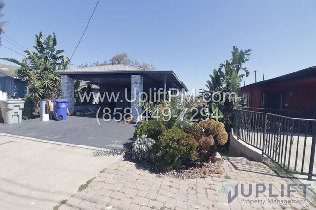 Building Photo - 2971 Morningside St