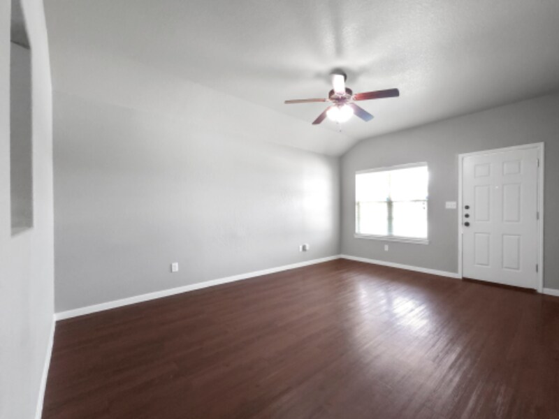 Building Photo - 4415 Brutus Ln
