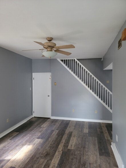 Dining room - 3932 Howley St