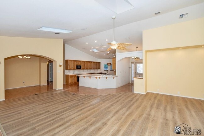 Building Photo - 14710 Blanco Ave