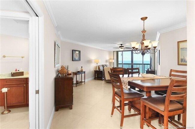 Building Photo - 9550 S Ocean Dr