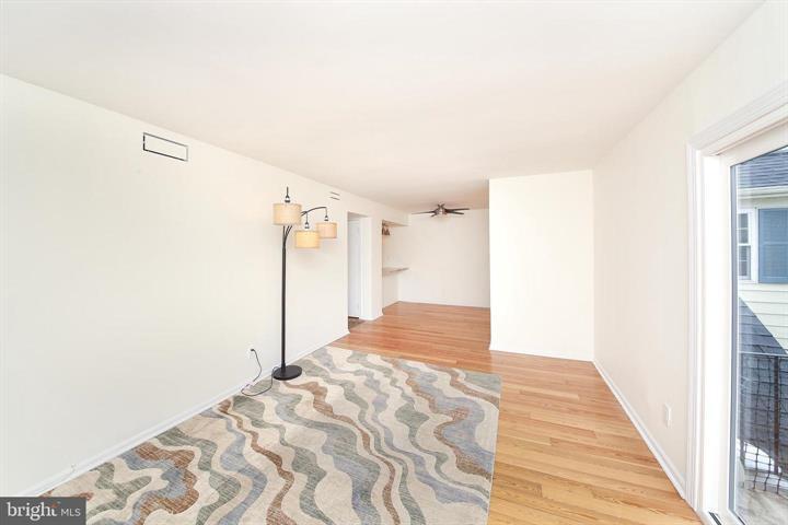 Building Photo - 146 Oberlin Ter