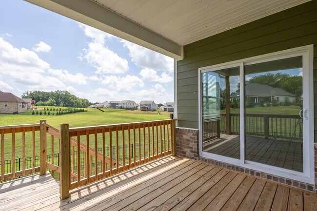 Building Photo - 1442 English Oak Dr