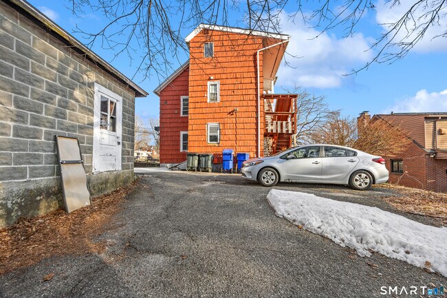 Building Photo - 153 Funston Ave