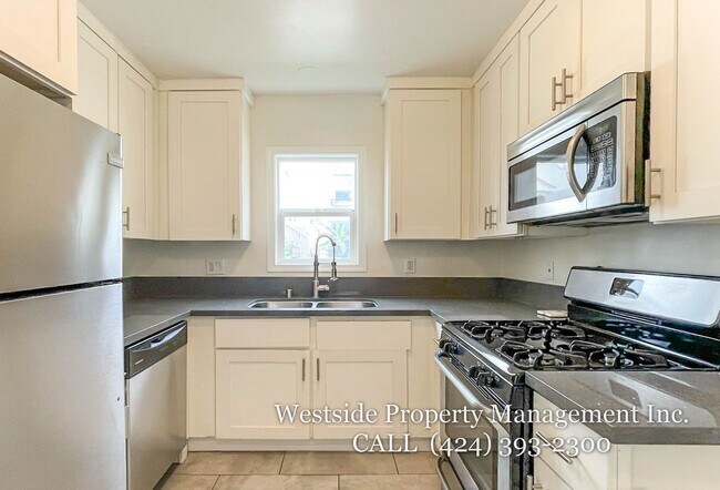 Building Photo - 334 Witmer St
