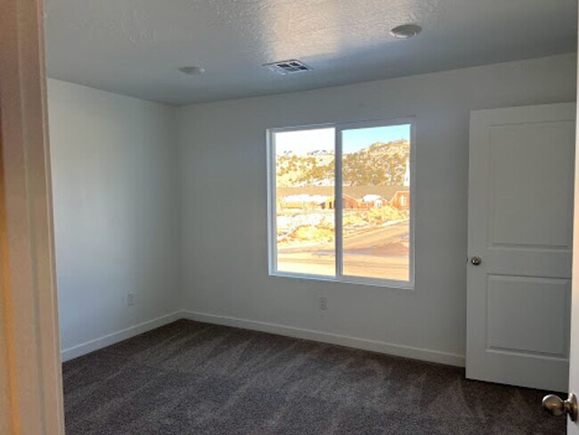 Building Photo - Old Sorrel Townhomes