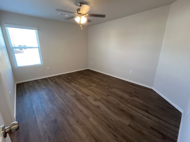 Building Photo - *Pre-leasing* Three Bedroom | Two Bath Hom...