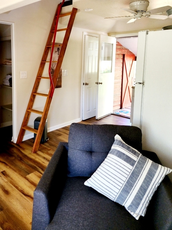 Building Photo - 6091 Dutch Mine Rd