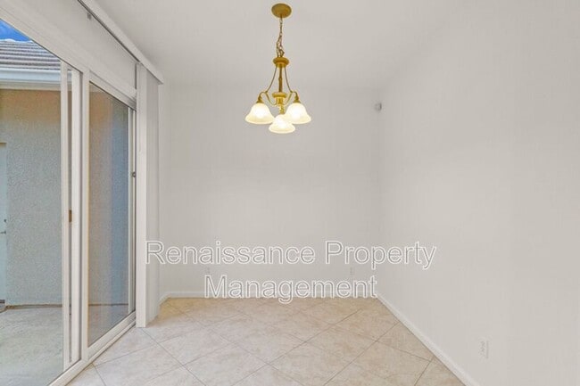 Building Photo - 288 W Fauna Ave