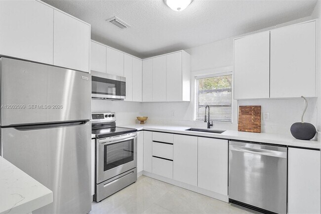 Building Photo - 1810 NW 47th St