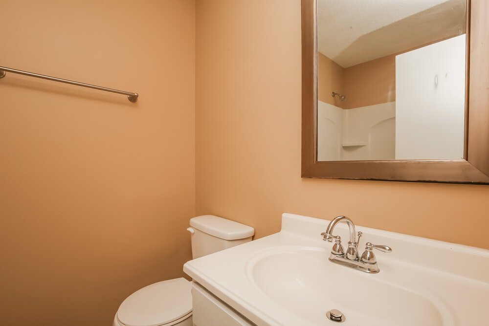 Building Photo - 2621 Deerpath Dr