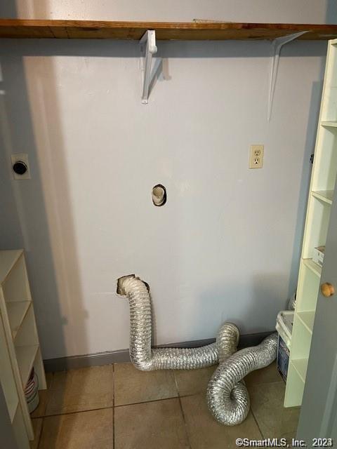 Building Photo - 66 Alder St