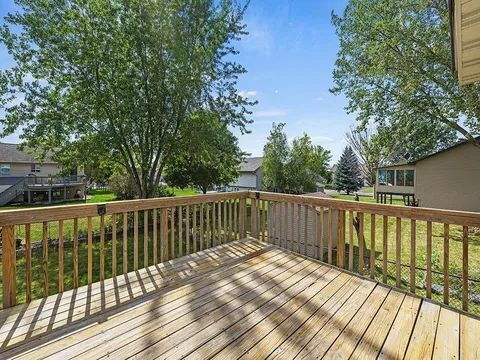 Building Photo - Charming 4-Bedroom Home in Waconia with Spacious 2,140 Sq Ft Living Space!