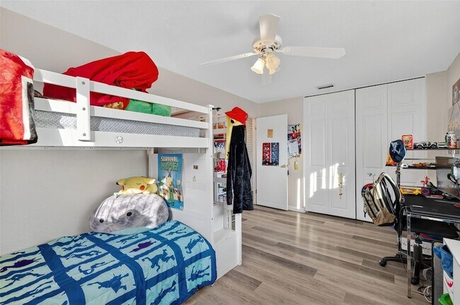 Building Photo - 11761 80th Ave