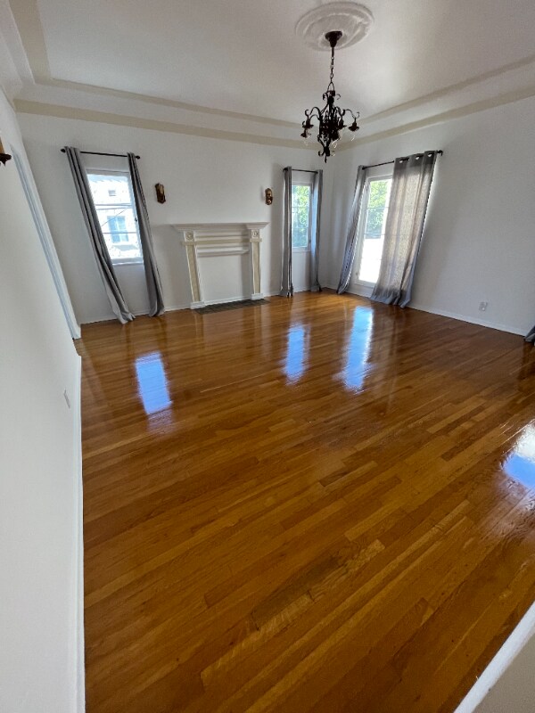 Building Photo - 419 Cloverdale Ave