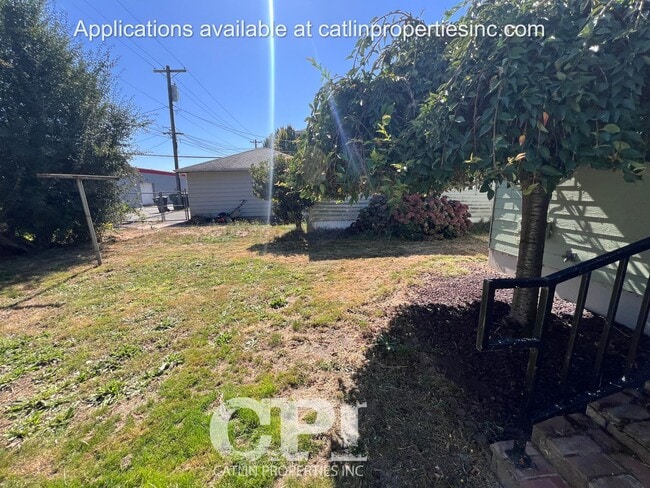 Building Photo - 1016 16th Ave